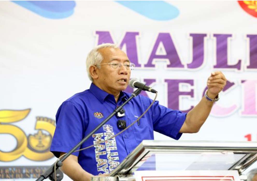 Menteri Pembangunan Luar Bandar, Datuk Seri Mahdzir Khalid berucap pada Majlis Pekebun Kecil RISDA Makmur Negeri Kedah di Kampung Musa, Pedu, di Padang Terap, Kedah